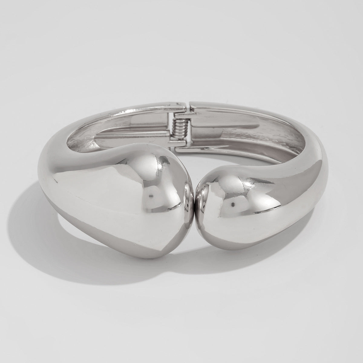 Reid Irregular Water Drop Cuff