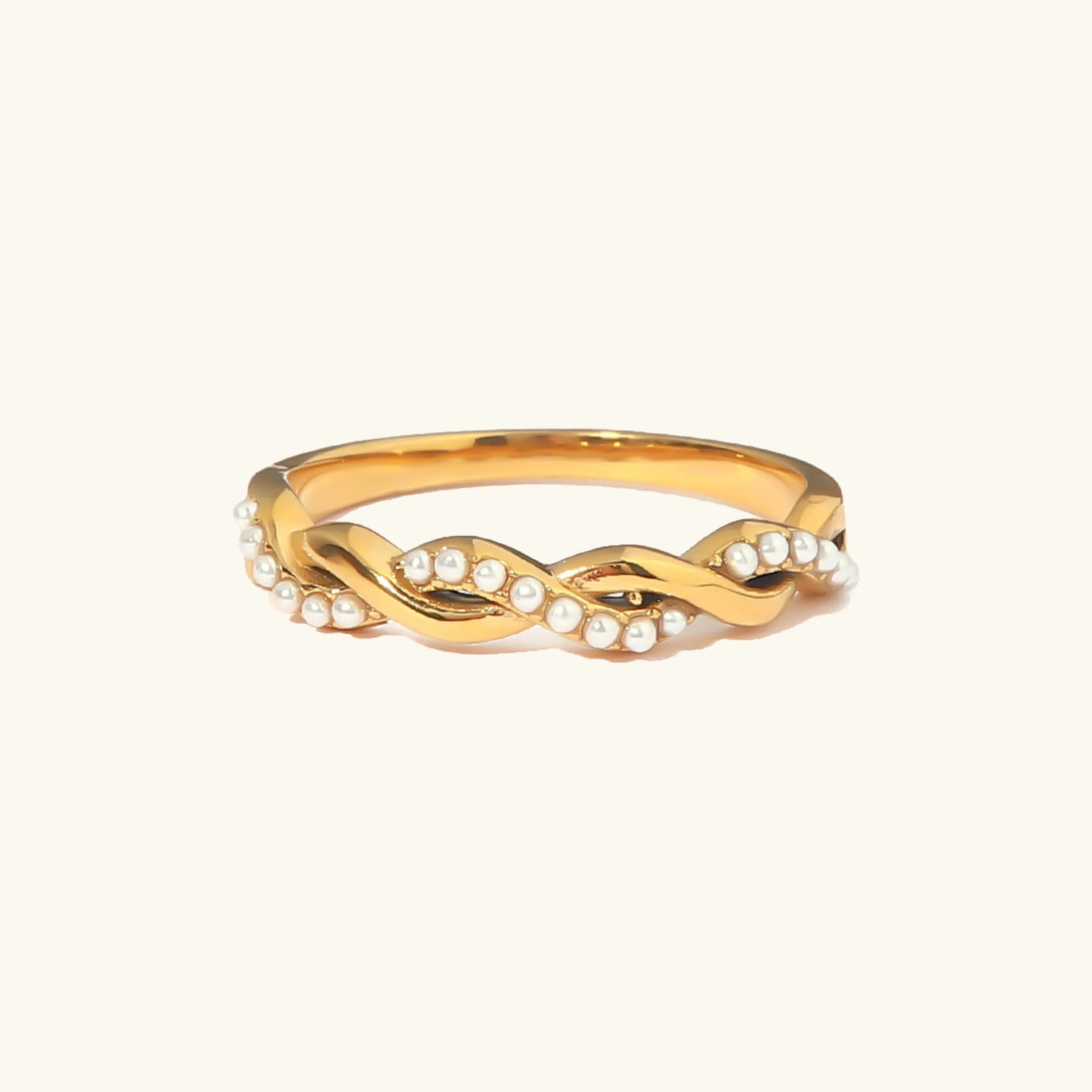 Vivienne Freshwater Pearl Ring