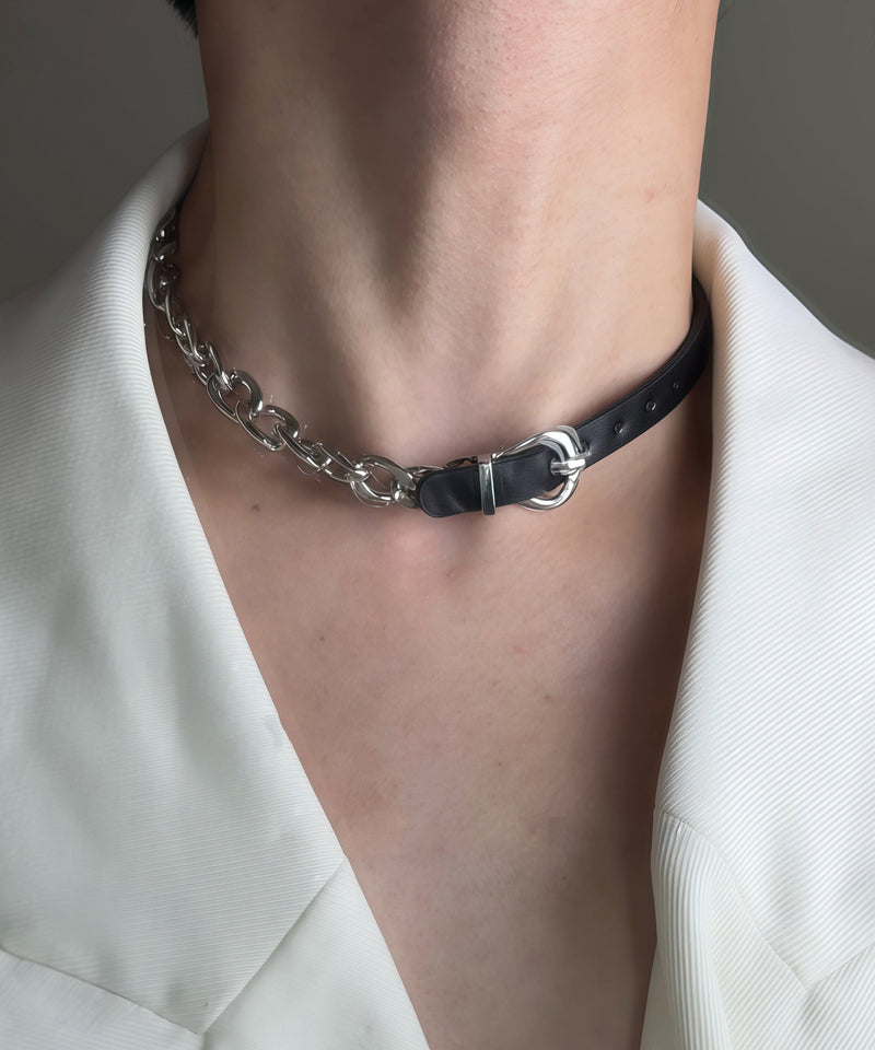 Stylish Faux Leather Strap Connect Tungsten Steel Choker