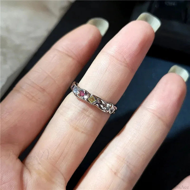 Futuristic Backbone Medieval Talon Ring