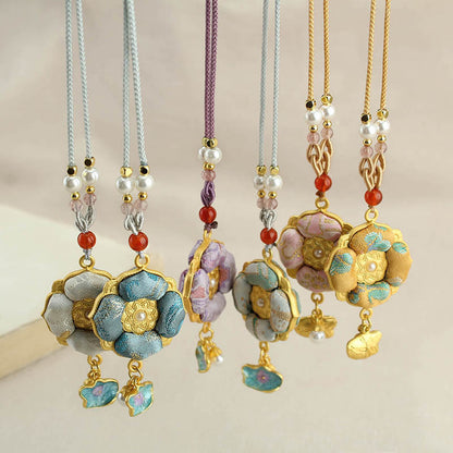 Buddha Stones Song Brocade Four-leaf Clover Luck Necklace