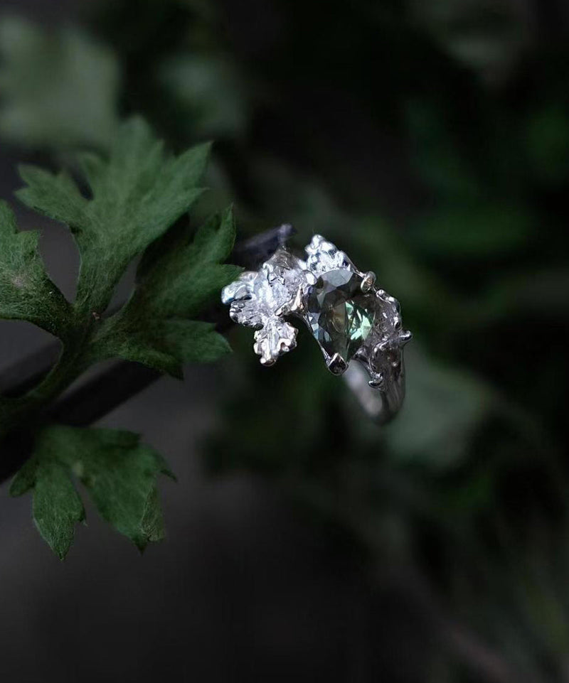 Stylish Silk Sterling Silver Alloy Gem Stone Open Rings