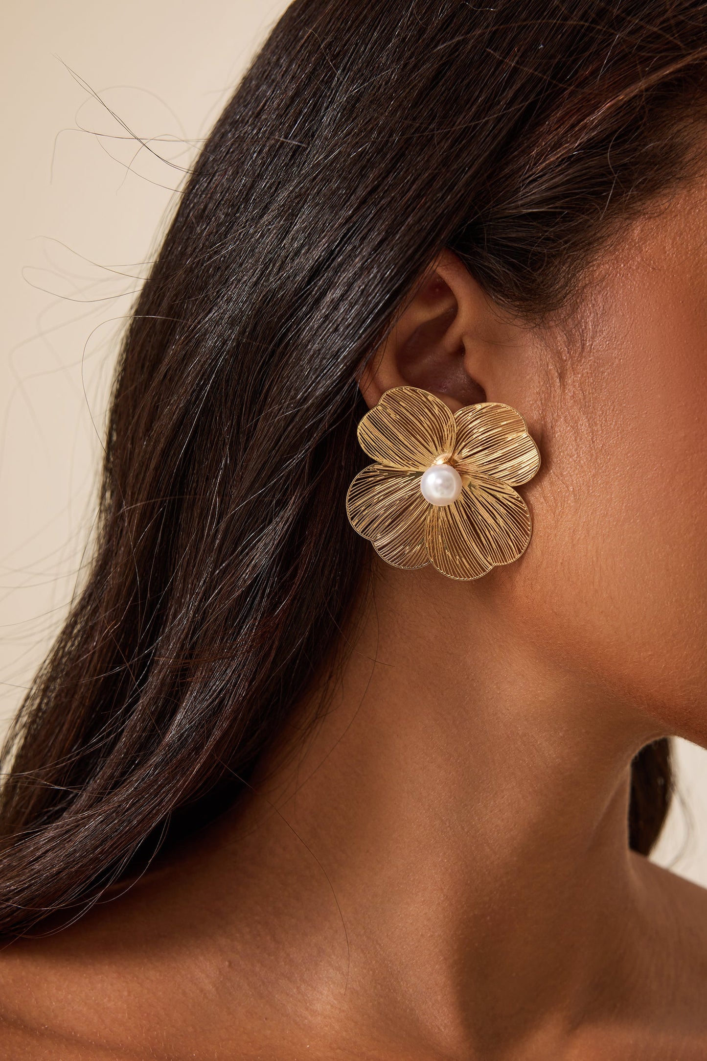 Shape Faux Pearl Metal Earrings