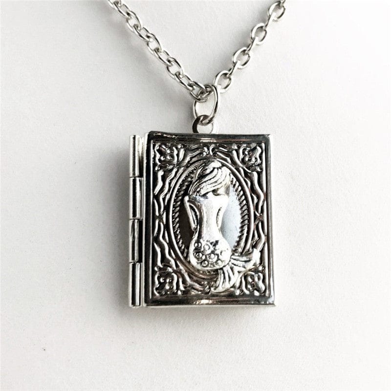 Mystic Guardians Enchanted Locket Collection