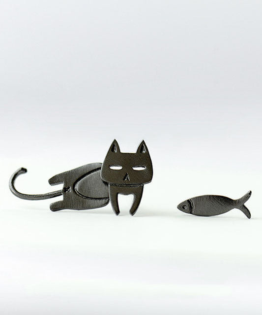 Stylish Cat and Fish Asymmetrical Design Metal Stud Earrings