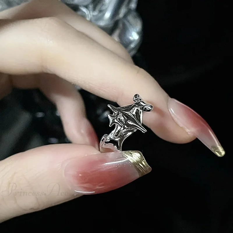 Gender-neutral Wings Skeleton Gothic Ring