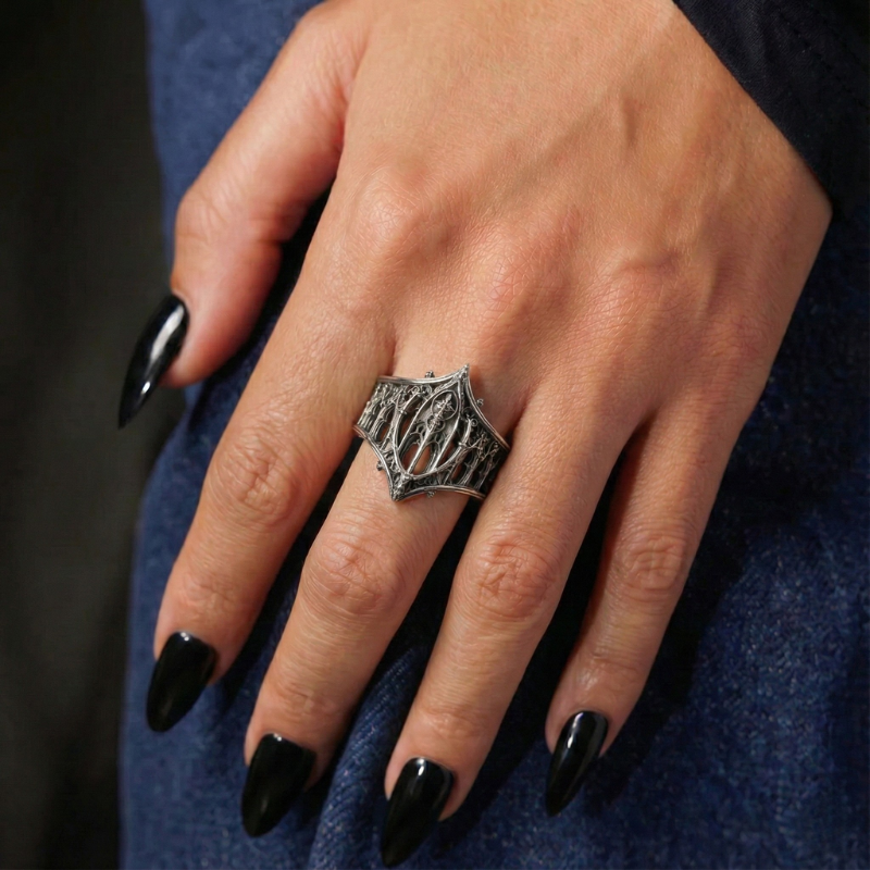 Dead Chapel Ring