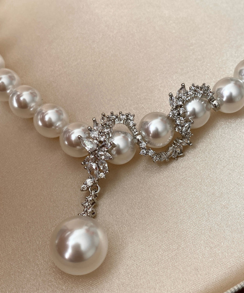 White Pearl Dragon Pattern Pendant Zircon Silver Choker