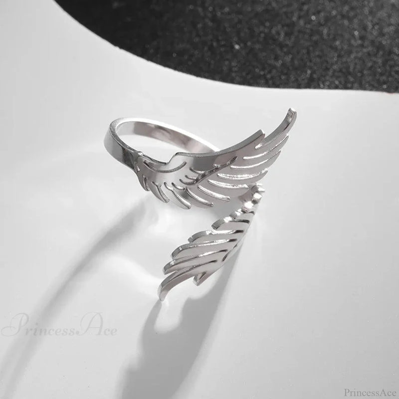 Sinister Eye Style Gothic Pointer Ring