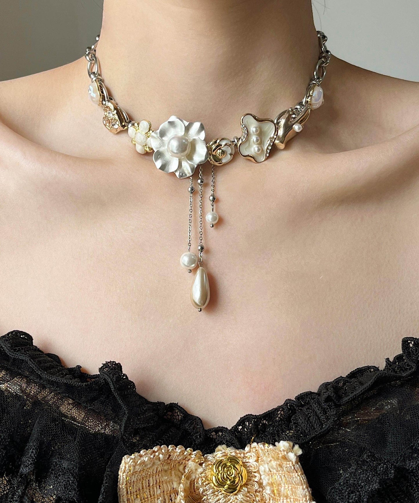 White Tassel Pearl Adjustable Alloy Choker