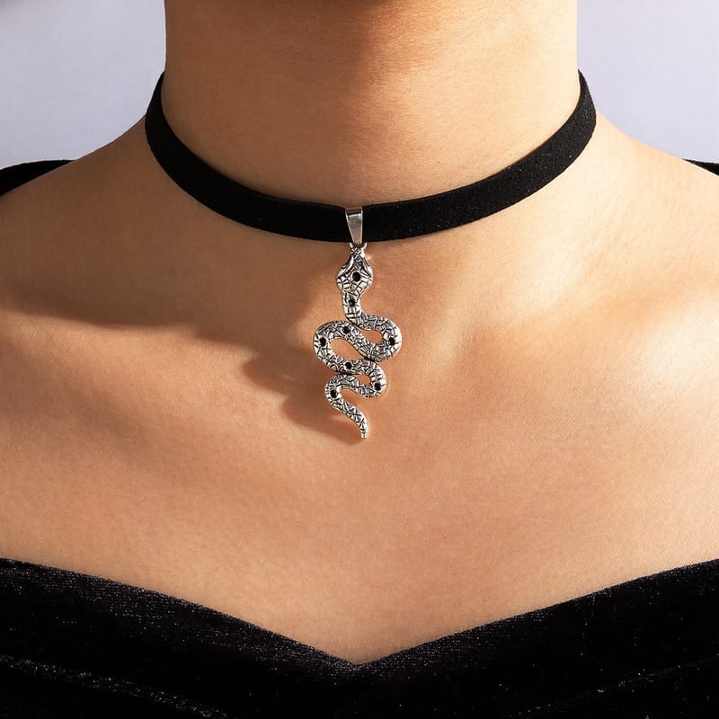 Serpent���s Whisper Choker