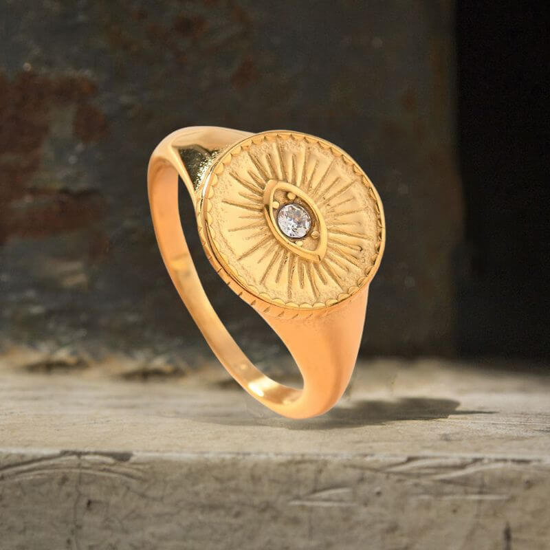 7pcs Simple Gold Demon Eye Versatile Stainless Steel Ring Set