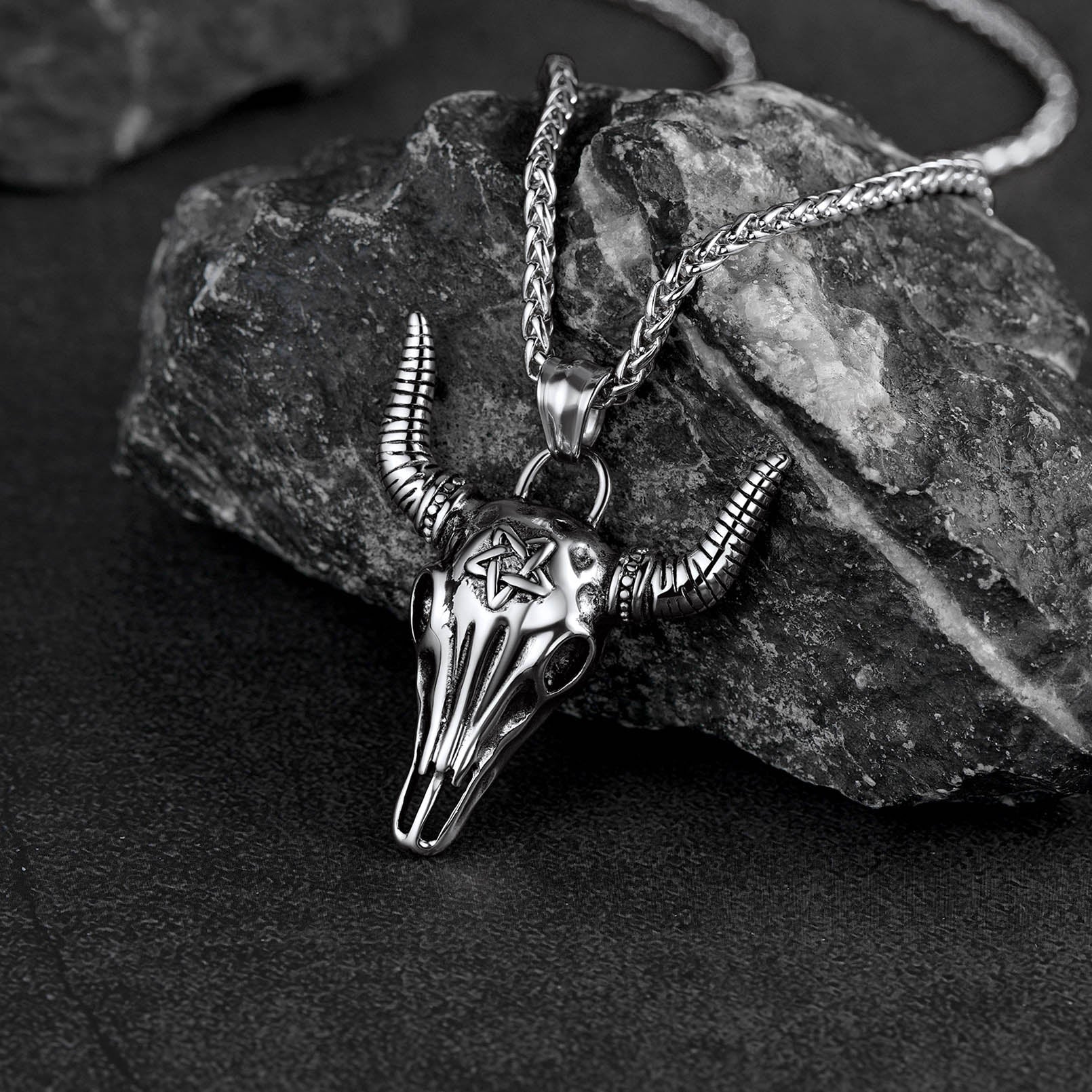 Flash Satanic Bull Cow Skull Necklace With Invert Pentagram for