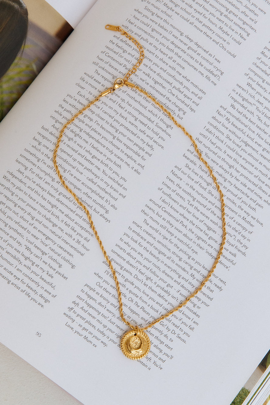 18k Gold Plated Illusory Lives Necklace Gold