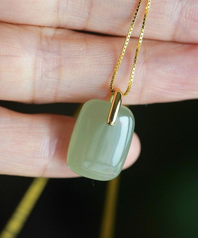 Green Sterling Silver Inlaid Jade Pendant Necklace