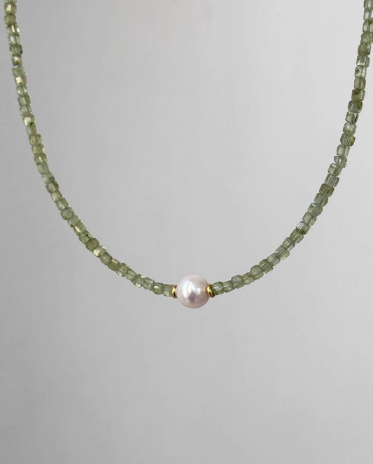 Elise Minimal Gemstone Peridot Necklace