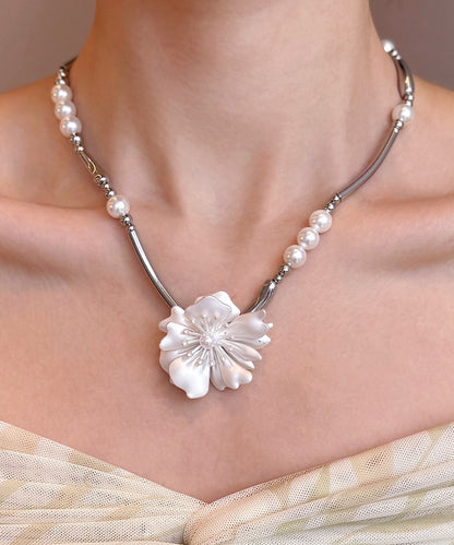 White Pearl Alloy Pendant Necklace