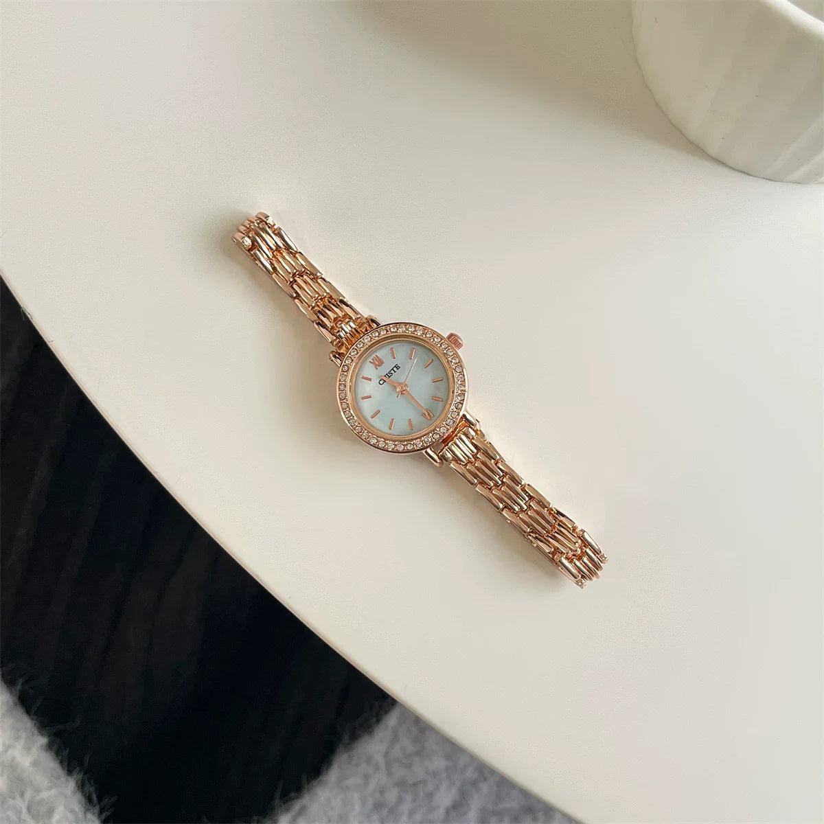 Mother-of-pearl Bracelet Watch