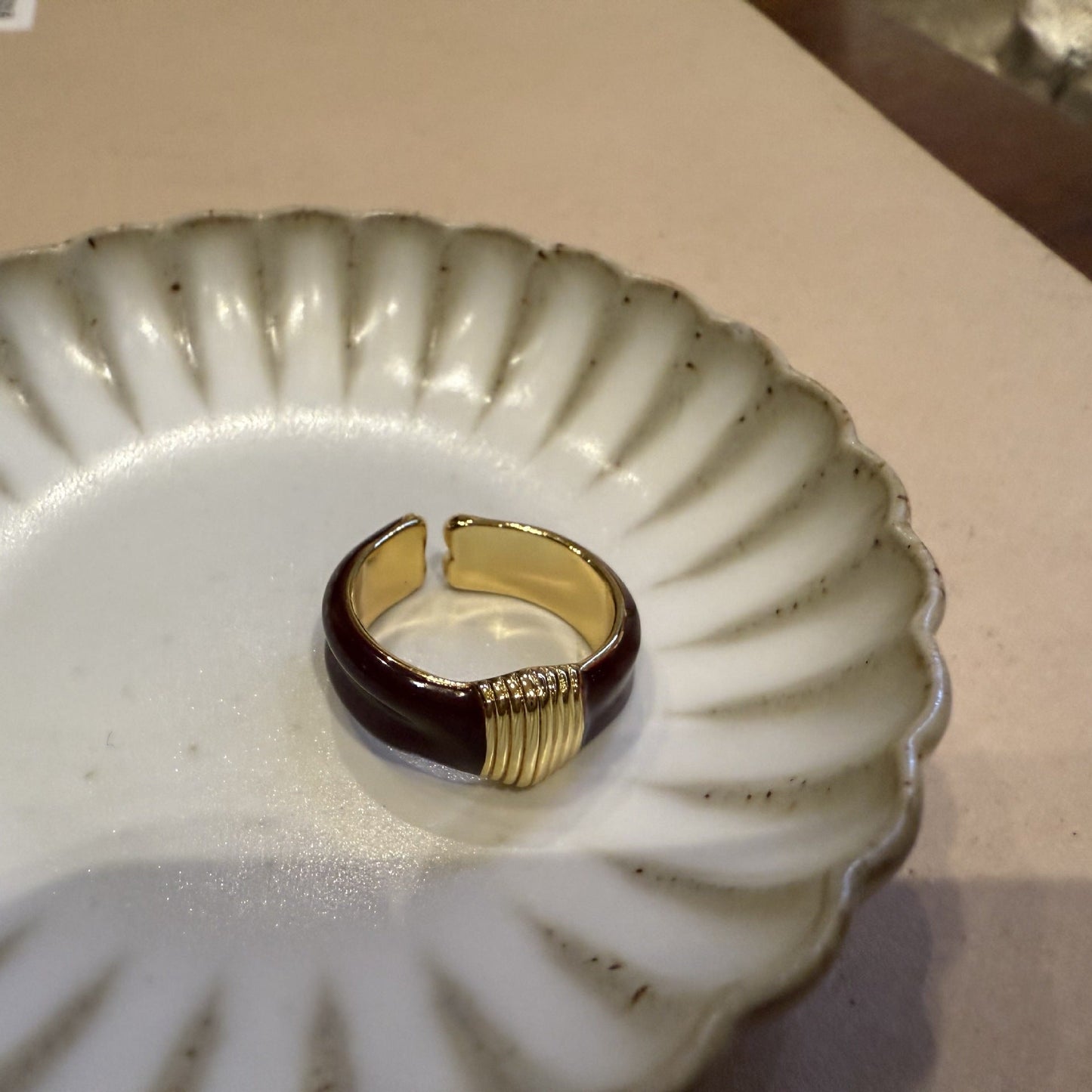 Kaylor Sculpted Enamel Ring