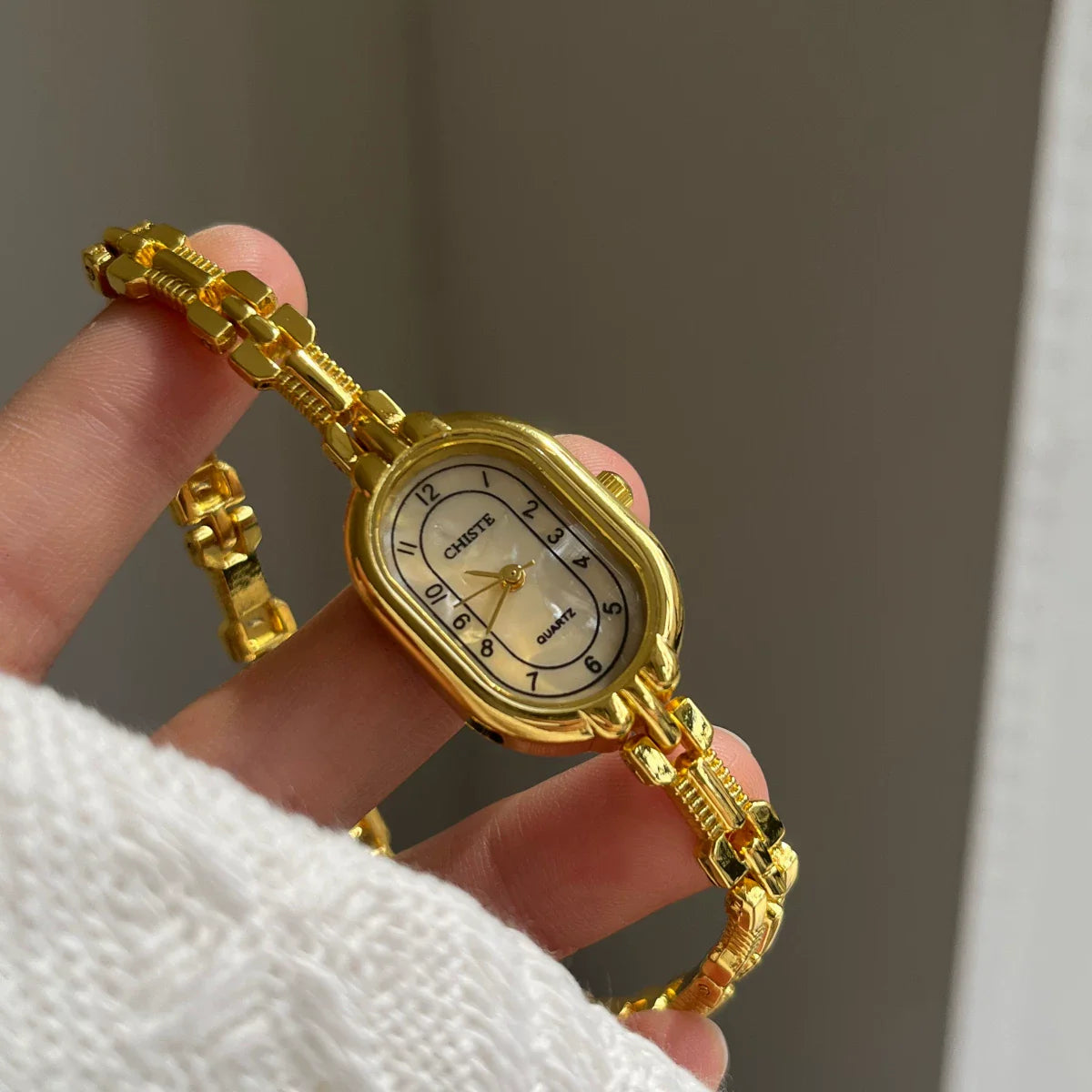 Oval Mother-of-pearl Bracelet Watch