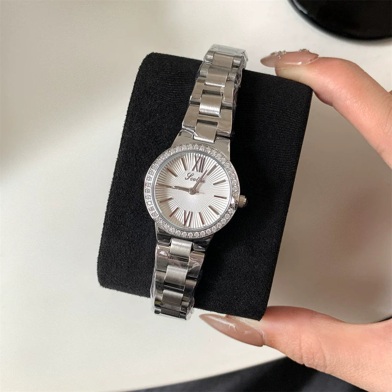 Minimalist Round Dial Bracelet Watch