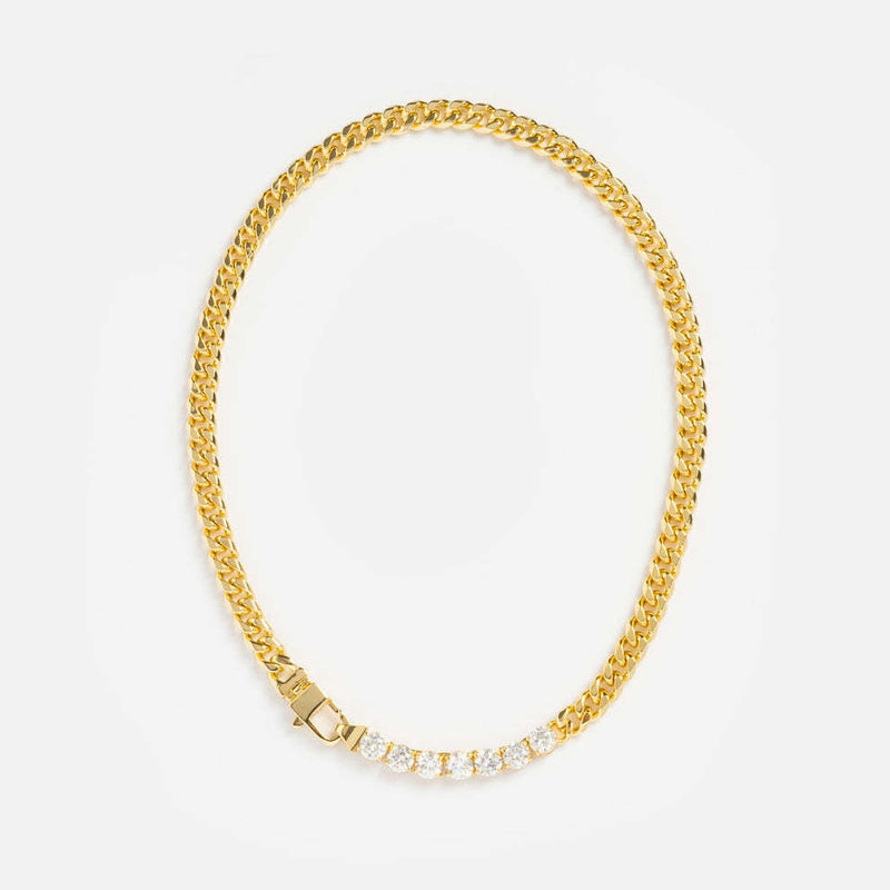 Lynlee Oval Pavé Pendant Necklace