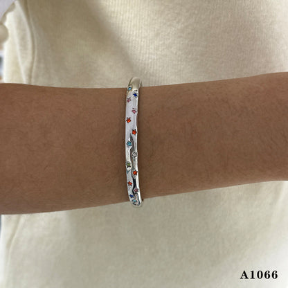 Nilah Diamond Heart Charm Bracelet