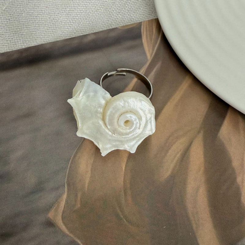 Anijah Shell Pearl Collection