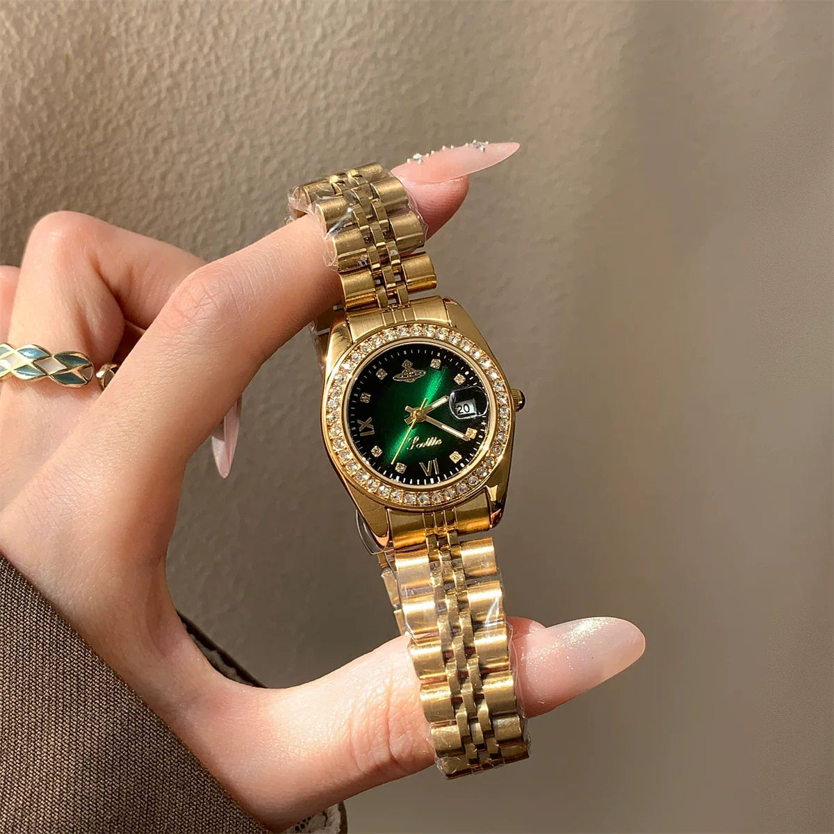 Inspired Round Bracelet Watch