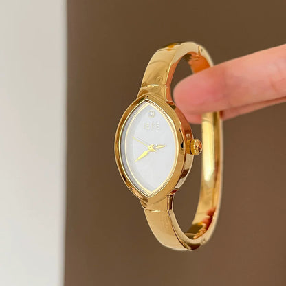 Oval Bracelet Watch With Metal Strap