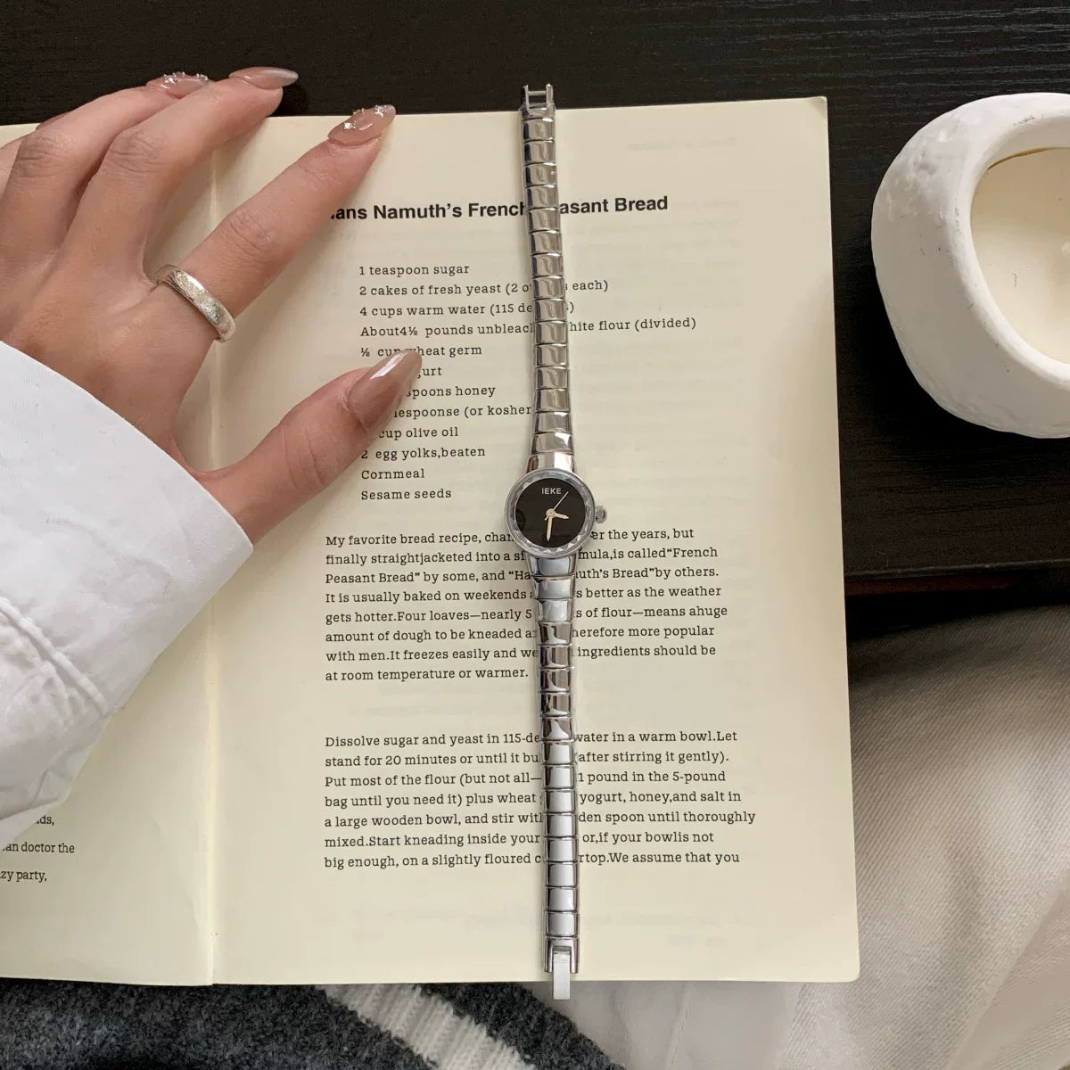Round Dial Bracelet Watch