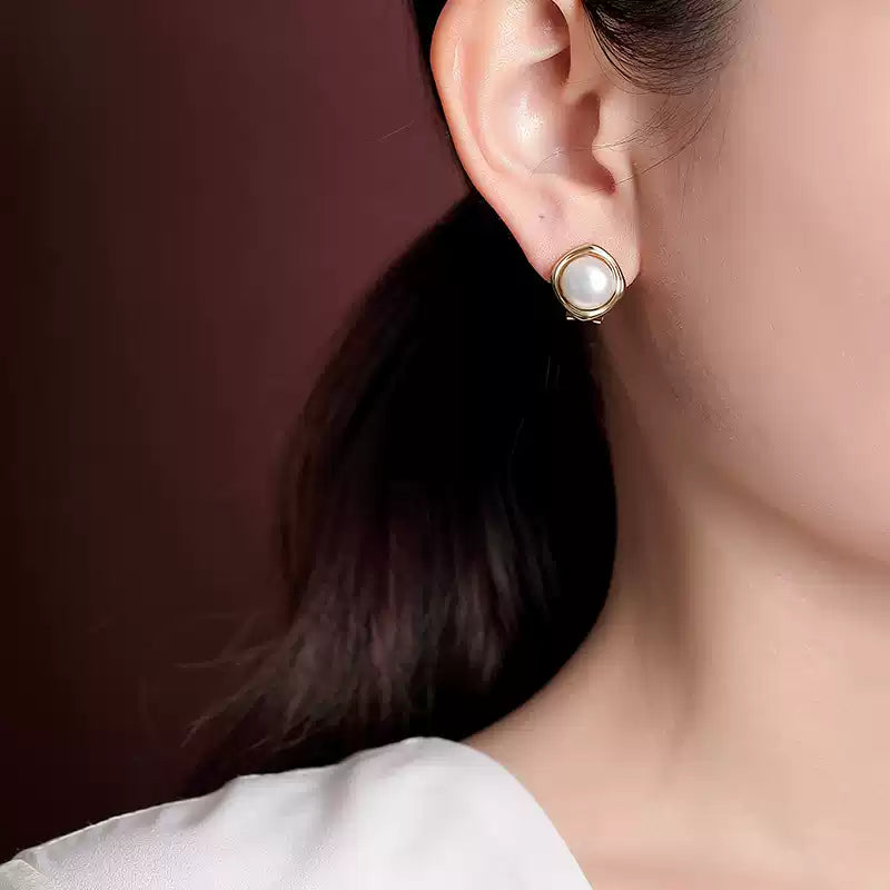 Tessa Pearl Halo Stud Earrings