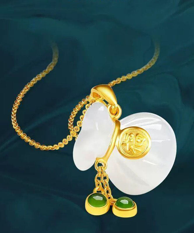 Retro White Sterling Silver Inlaid Jade Graphic Pendant Necklace Tw1043