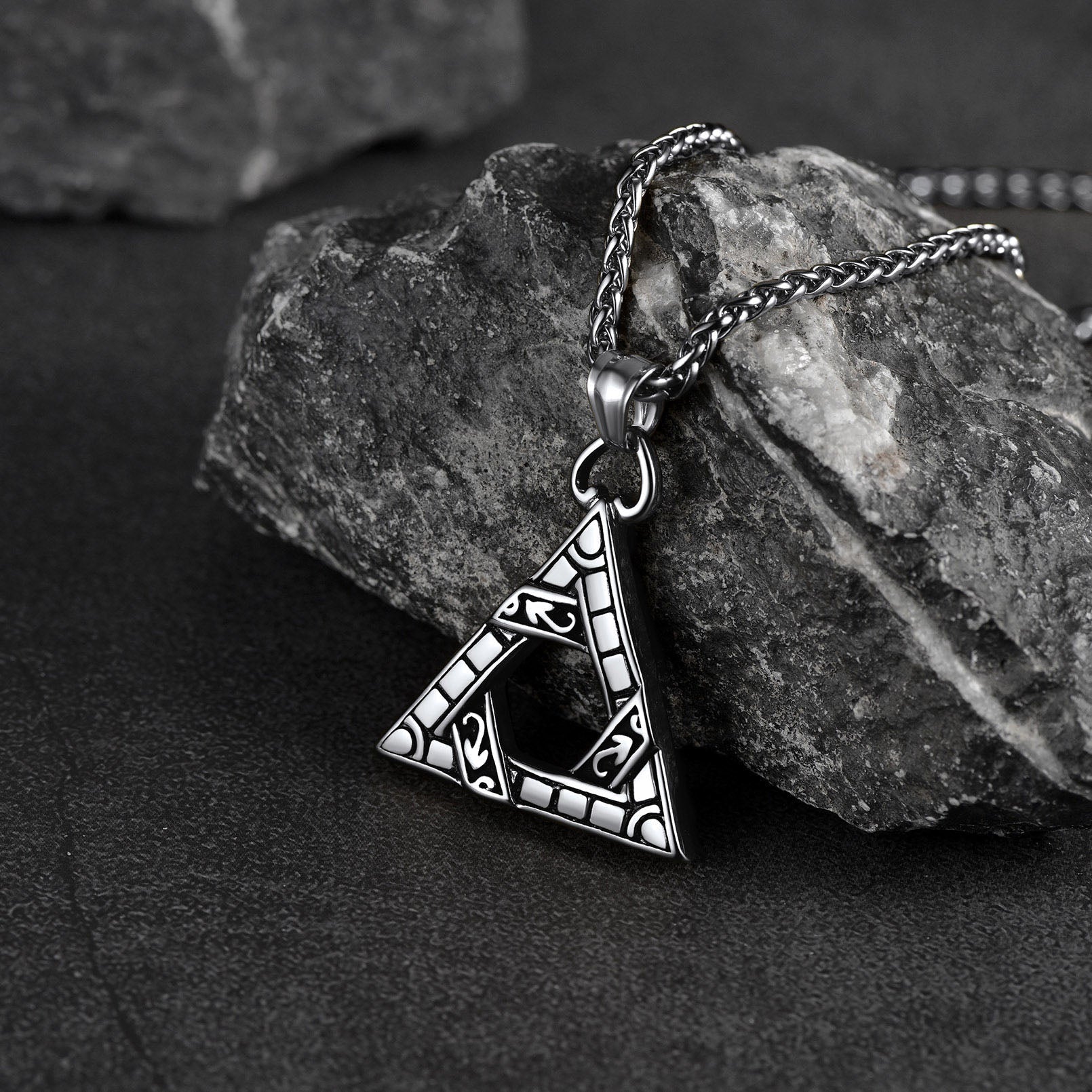 Flash Gothic Triangle Necklace Pendant Necklace for Man