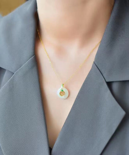 Unique White Hotan Jade Antique Safety Clasp Bone Chain Female Necklaces Kx1064