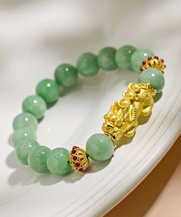 Green Overgild Jade a Mythical Wild Animal Bracelet