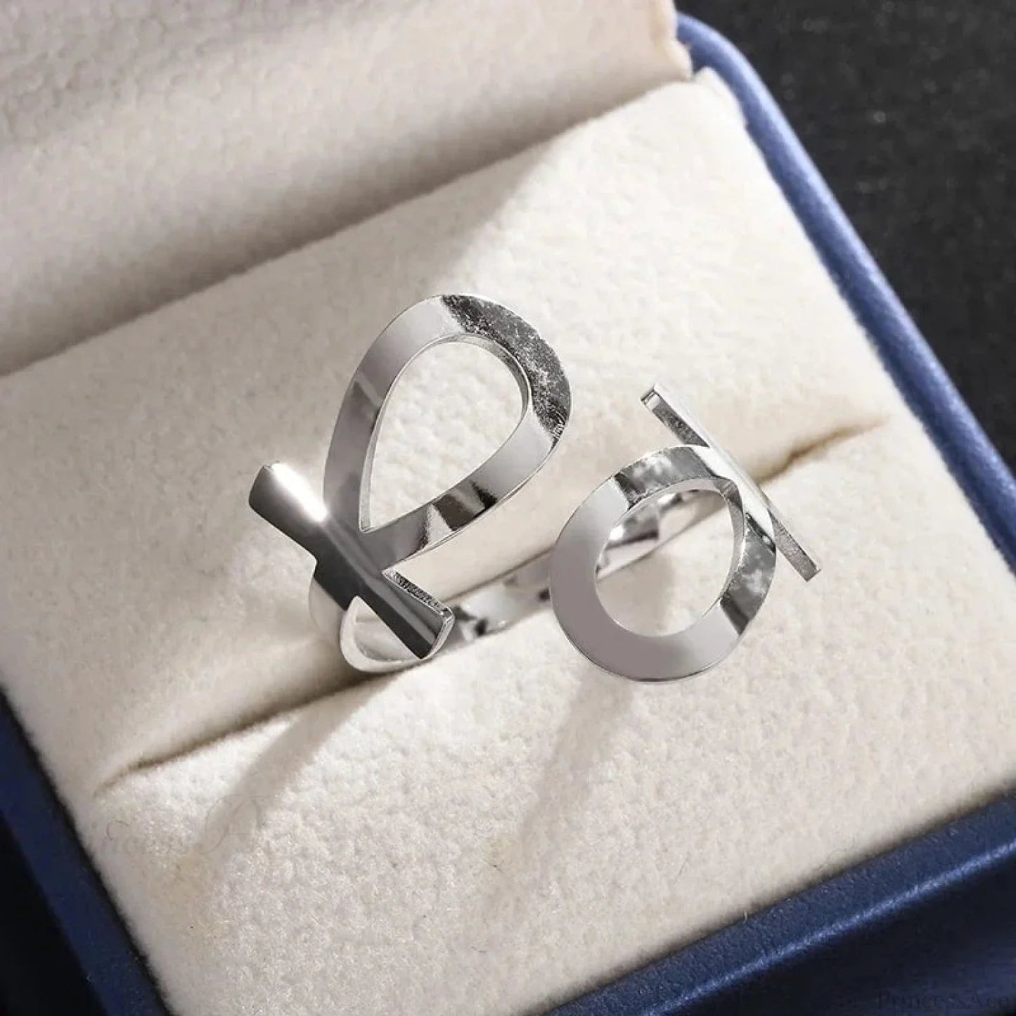 Sinister Eye Style Gothic Pointer Ring