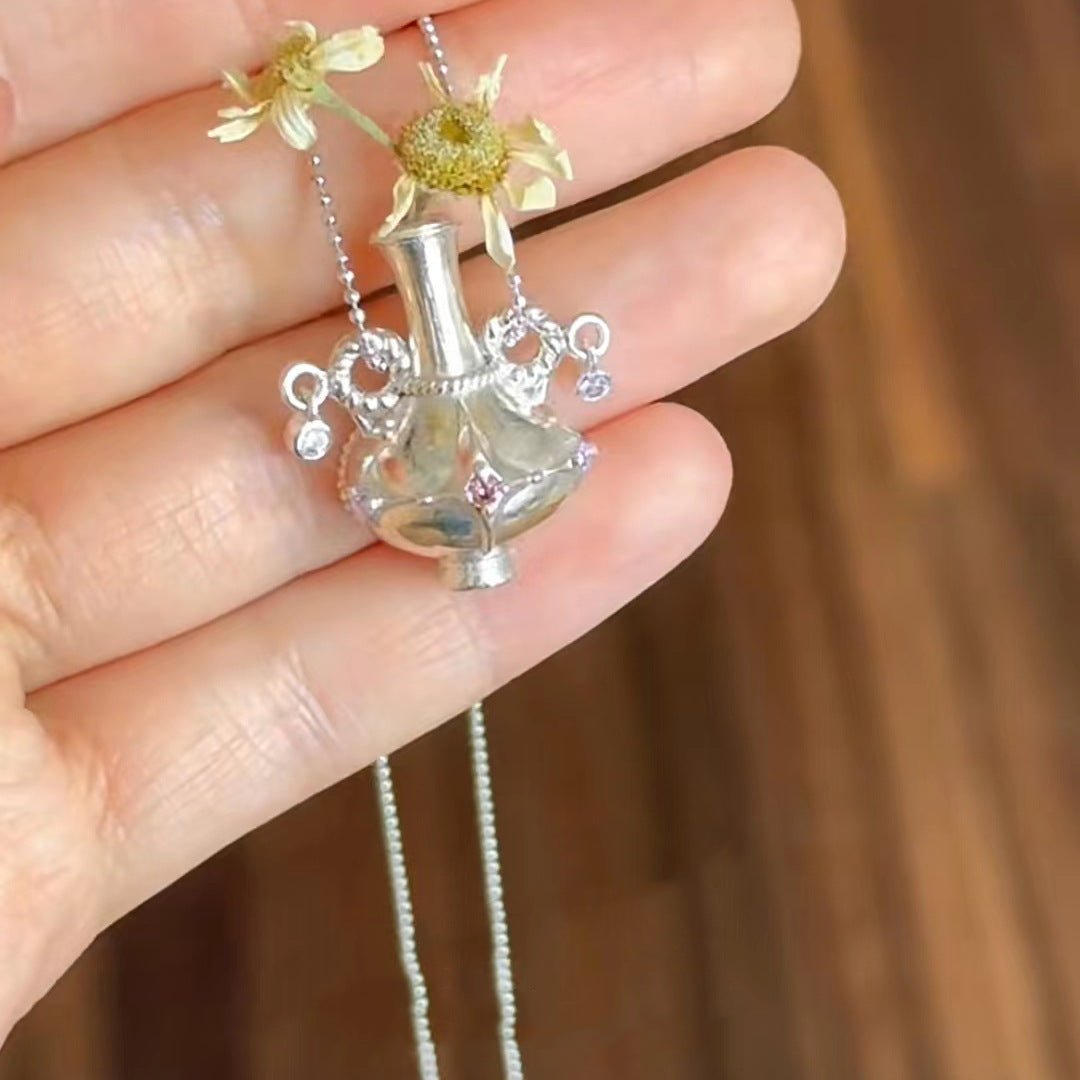 [sample ] Amphora Necklace
