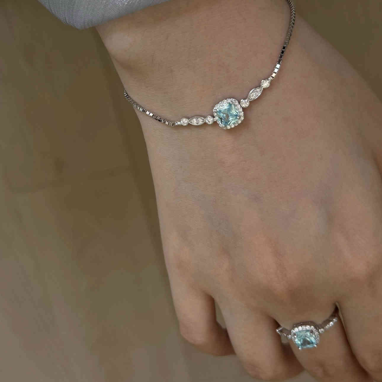 Aquamarine Baroque Bracelet