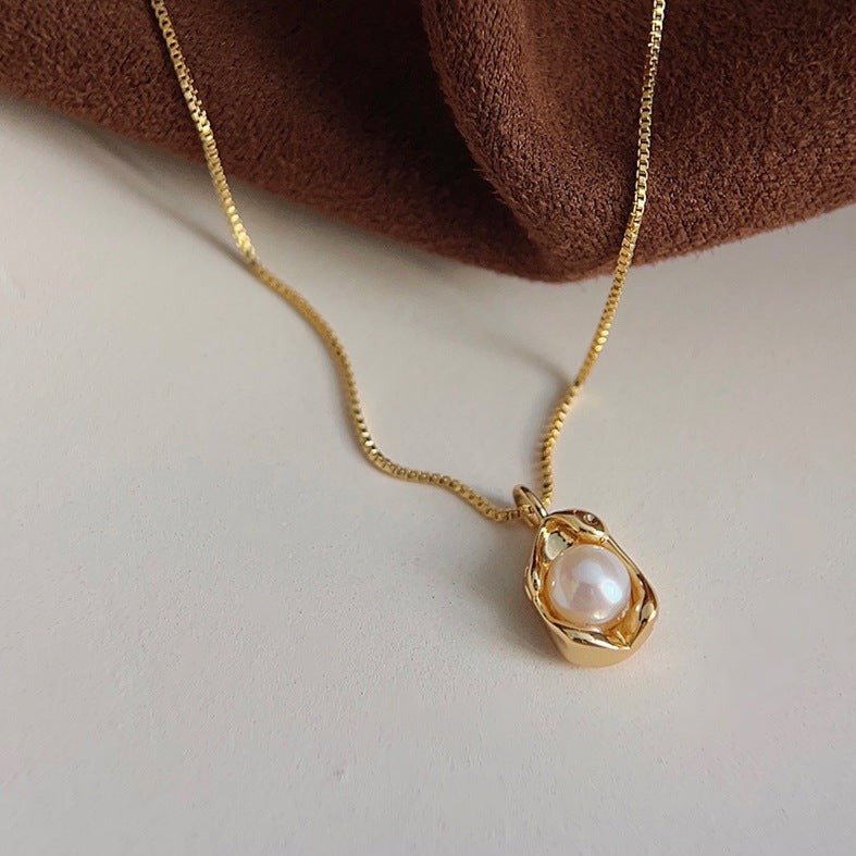 Dorothy Pearl Necklace