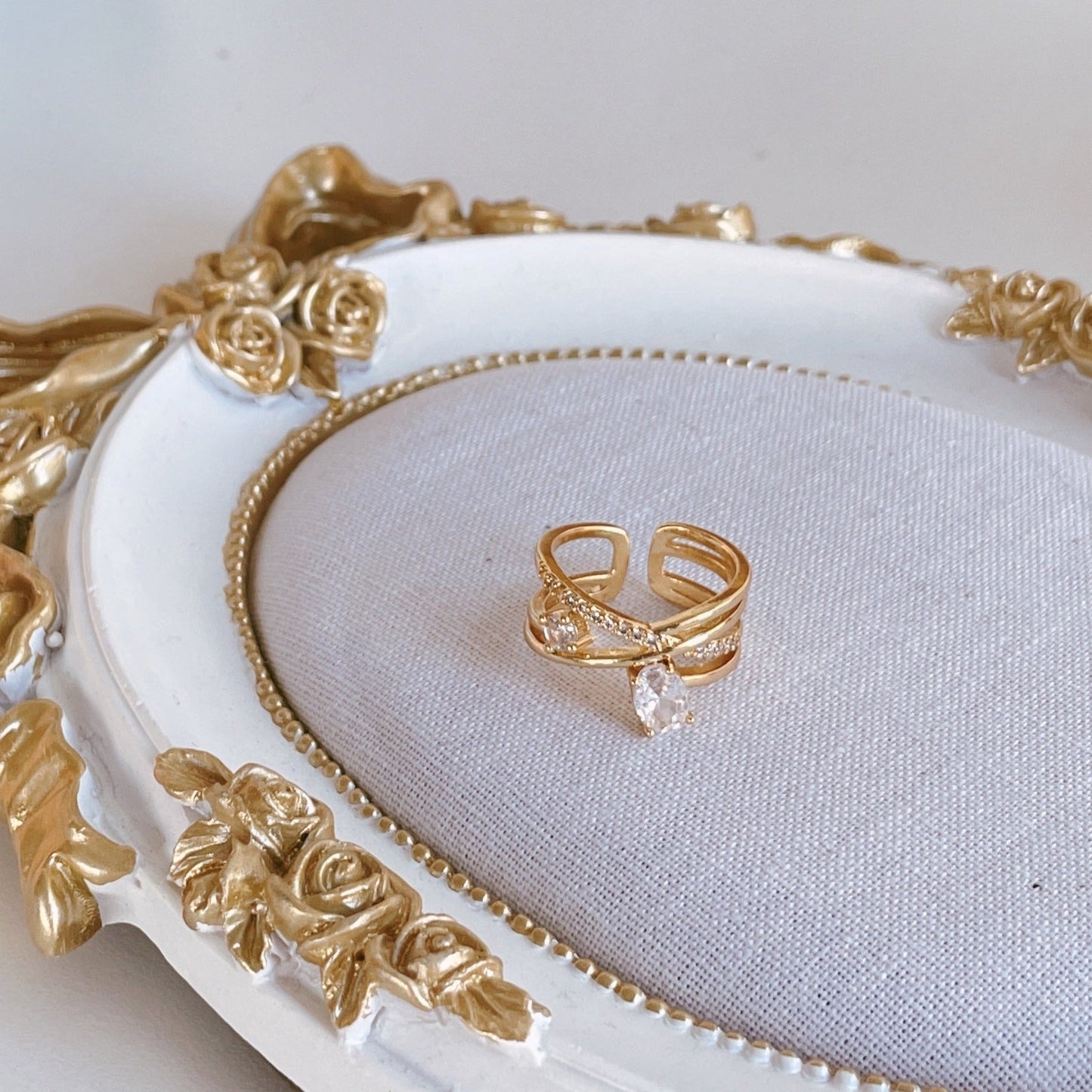 [] Madison Baroque Ring