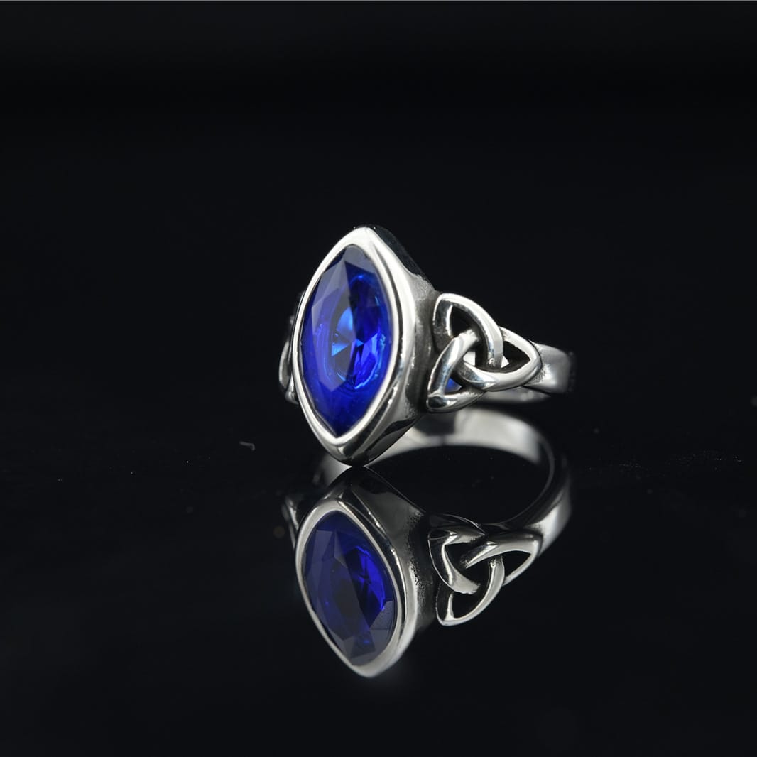 Triquetra's Black Onyx Guardian Ring