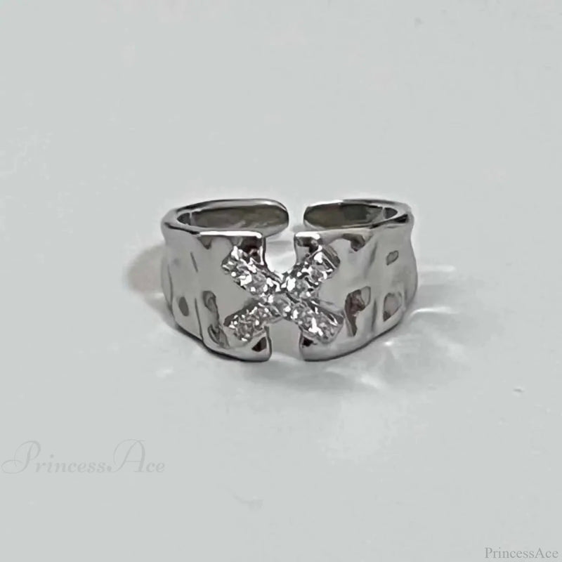 Gender-neutral Wings Skeleton Gothic Ring