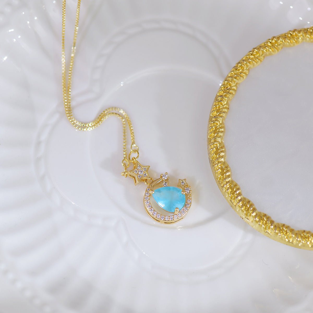 Miley Blue Gem Necklace