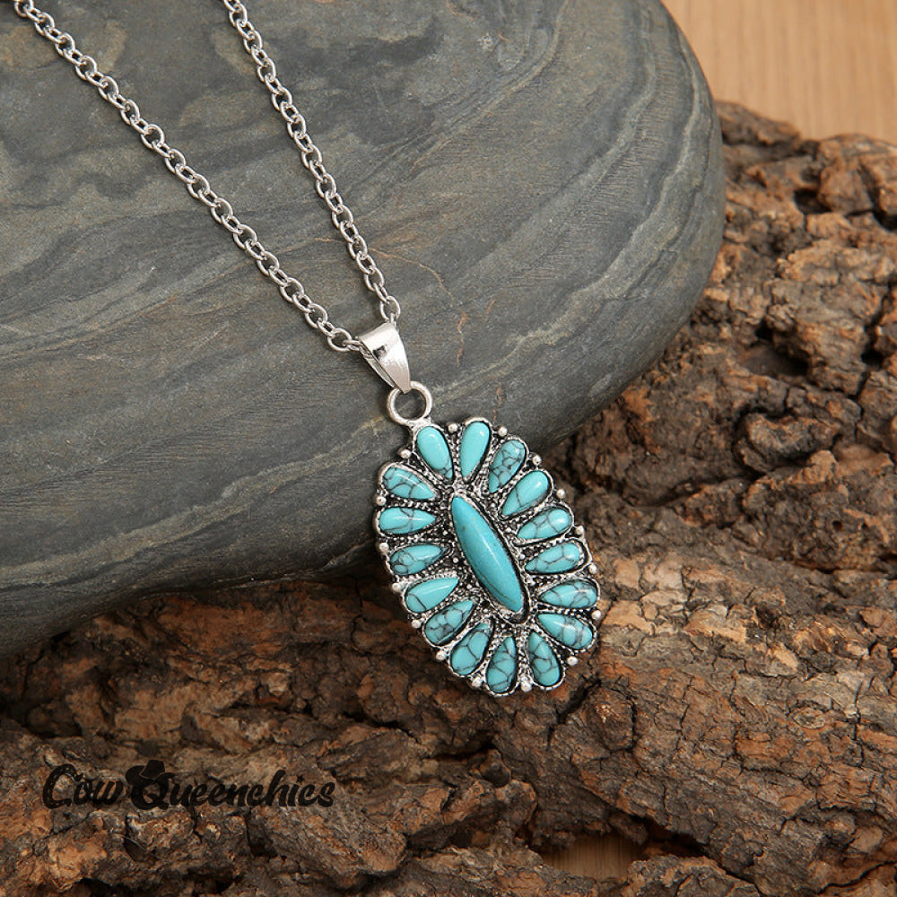 Turquoise Inlaid Pendant Necklace