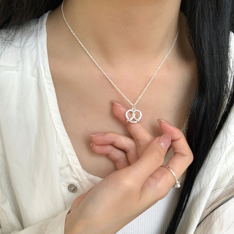[] Pretzel Necklace