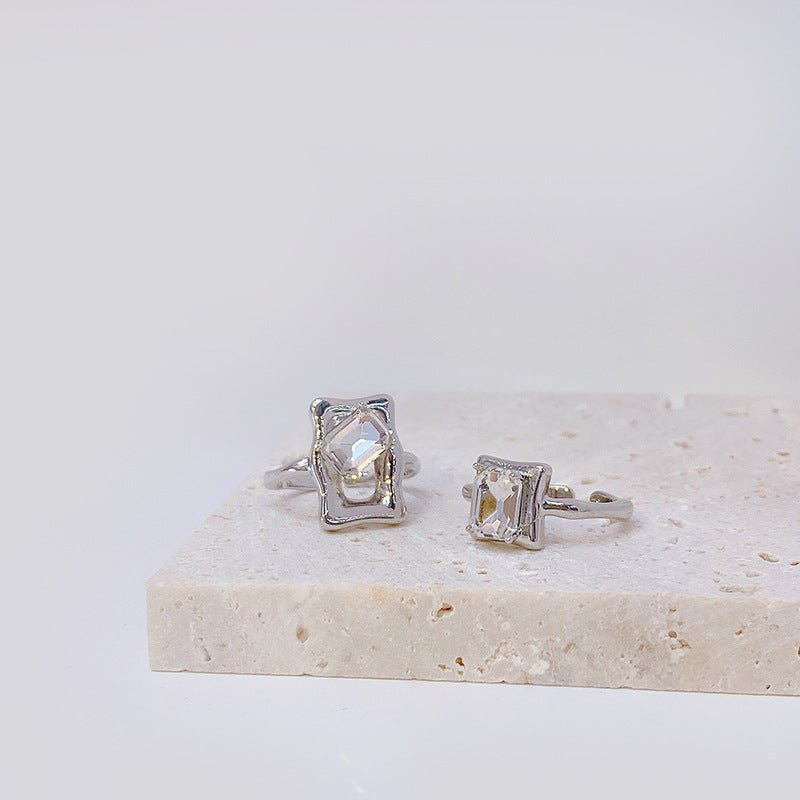 [] Crystal Gleam Ring