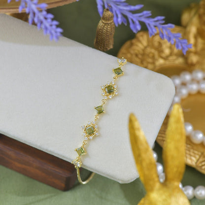 Daphne Bracelet in Green