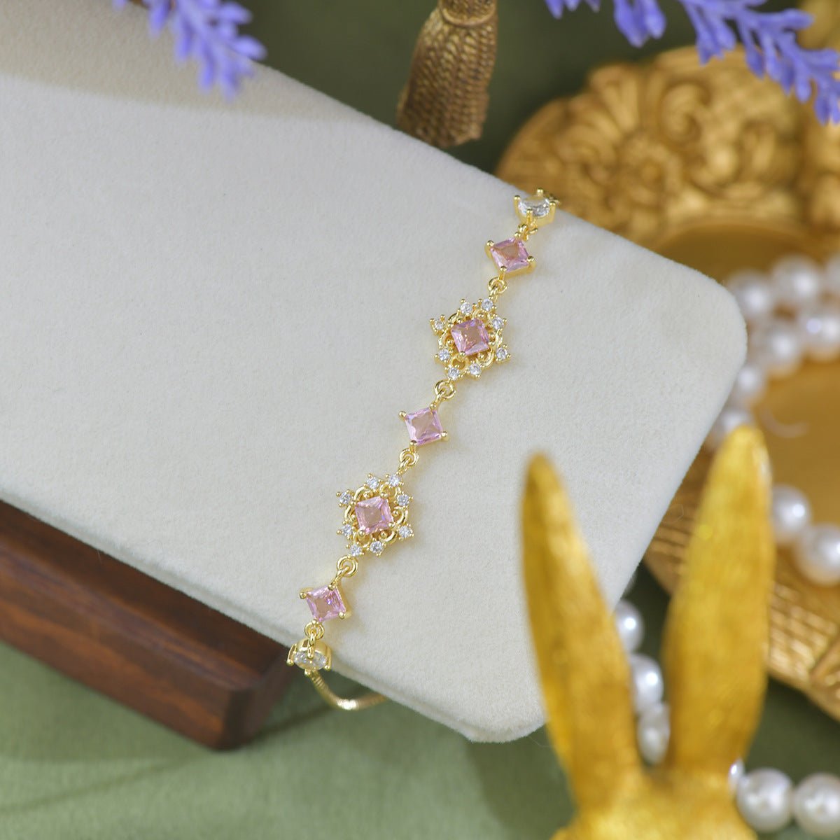 Daphne Bracelet in Pink