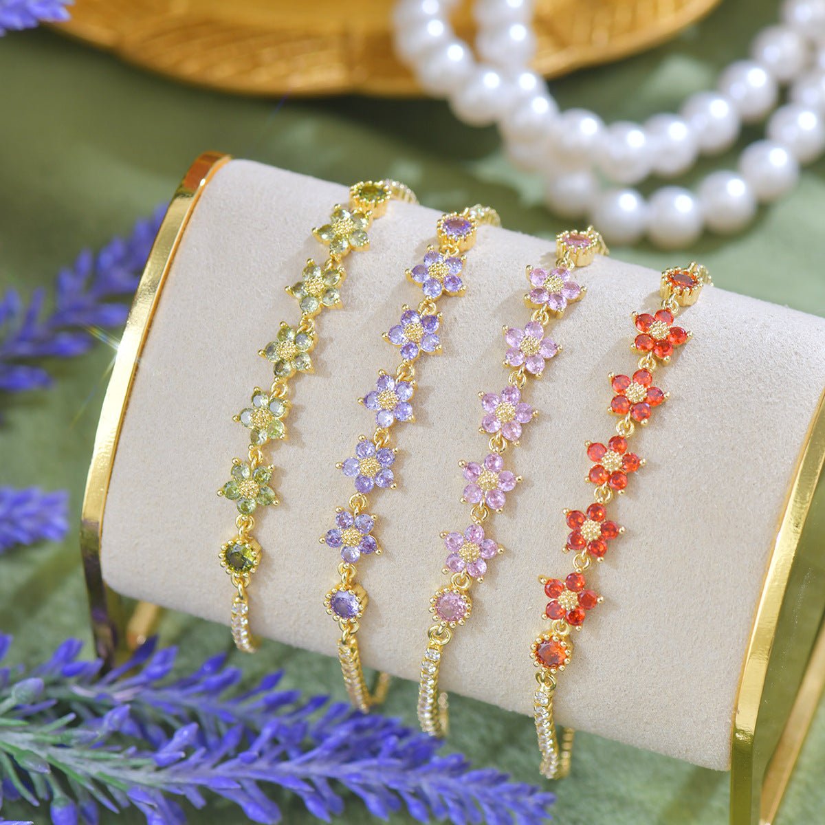 Elaria Bracelet in Green